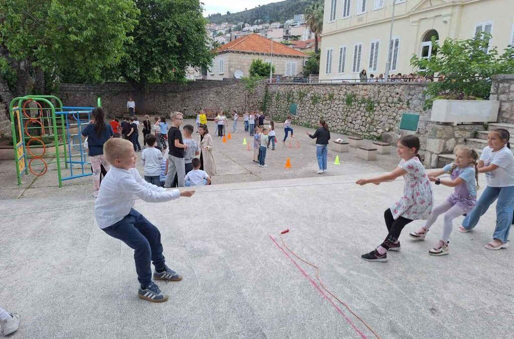 Obilježavanje Dana škole u produženom boravku uz sportske igre