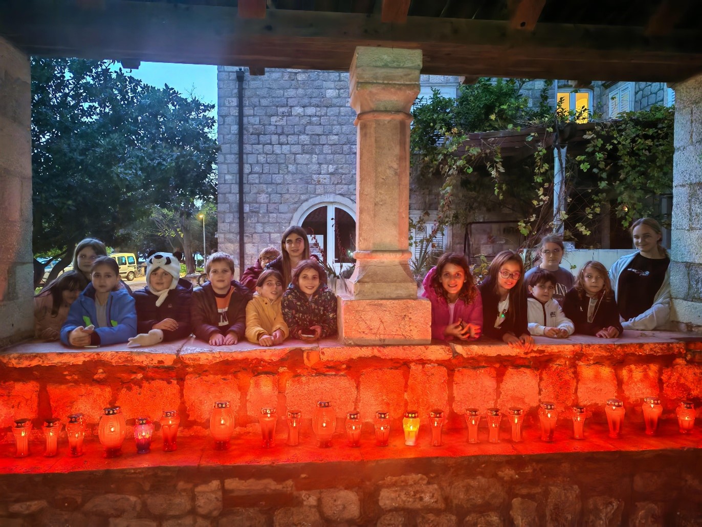 Područna škola Šipanska Luka: Svijeće za Vukovar