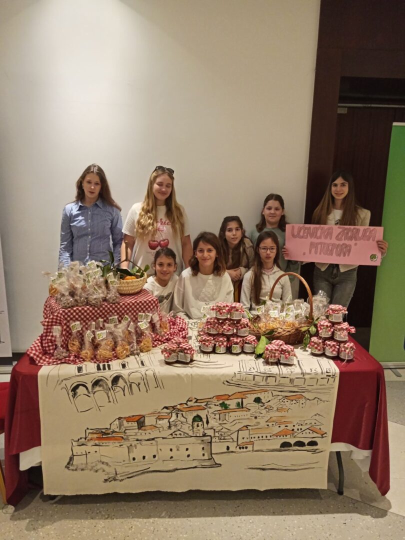 Učenici iz PO Šipan predstavili tradiciju na Sajmu zdrave hrane u Dubrovniku