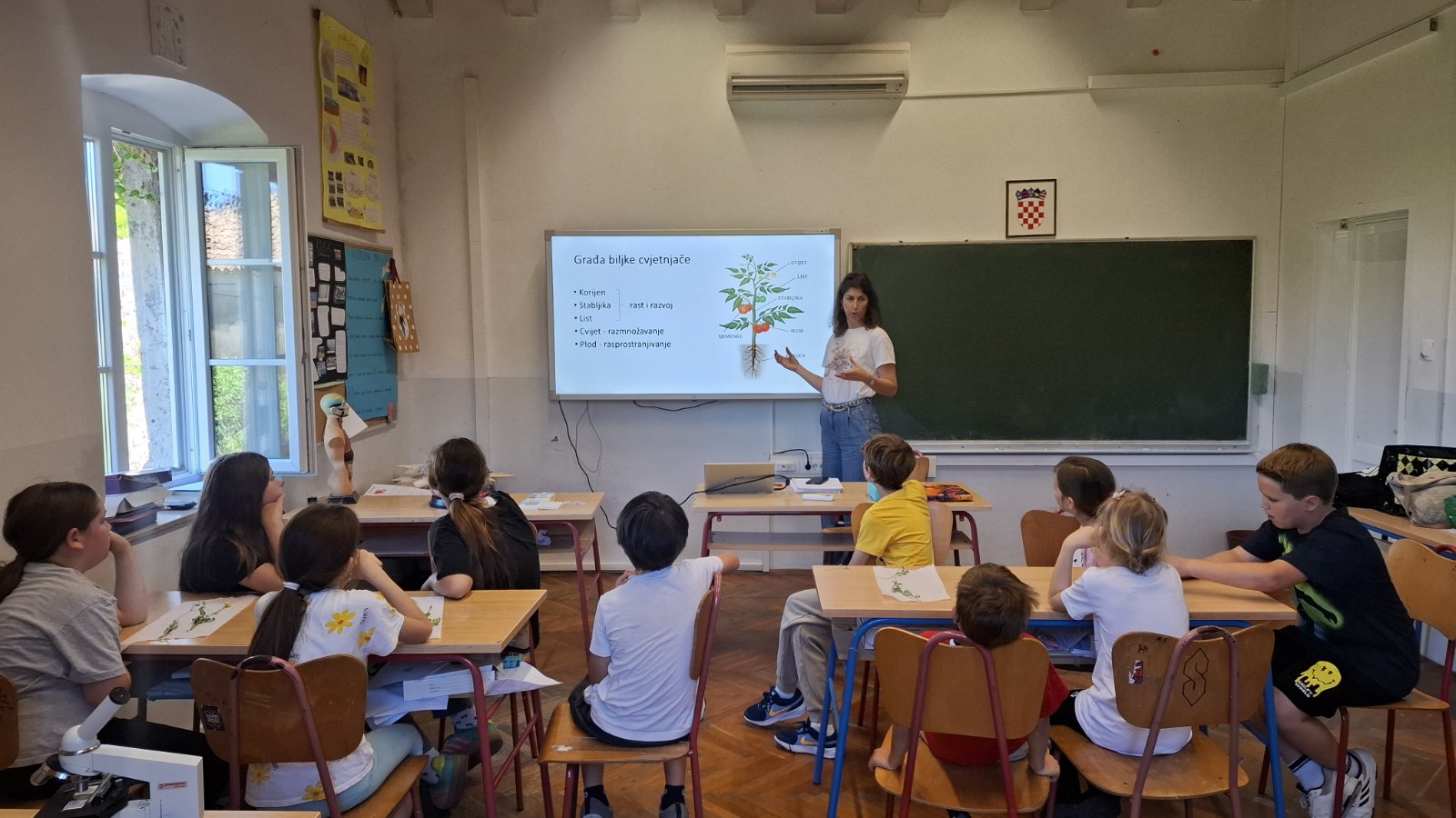 Radionica o građi i ulozi cvijeta u Područnoj školi Šipanska Luka